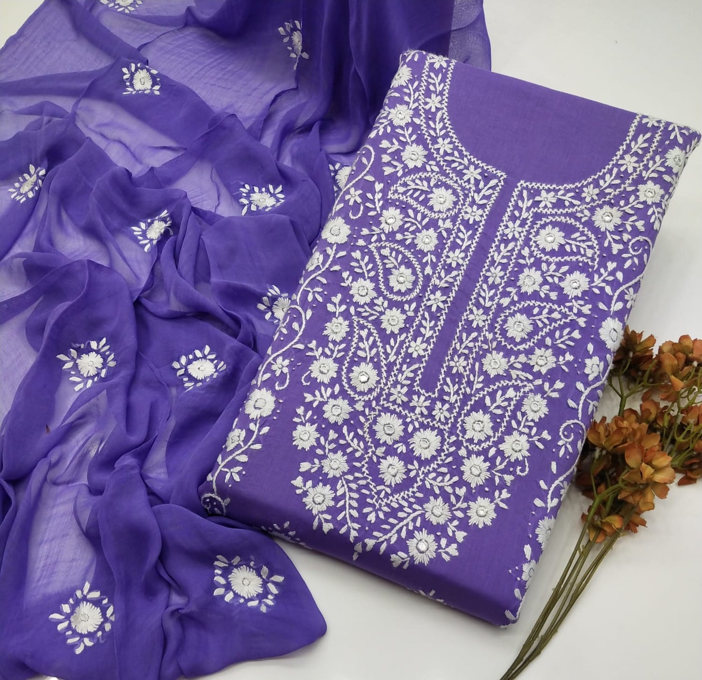 Hand Embroidery 🪡🧵 ملتانی کڑھائی