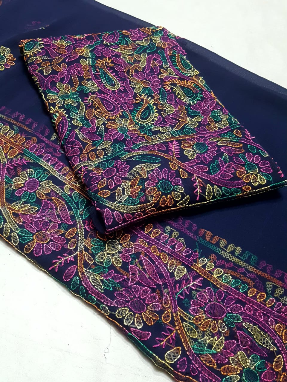 Hand Embroidery 🪡🧵ملتانی کڑھائی