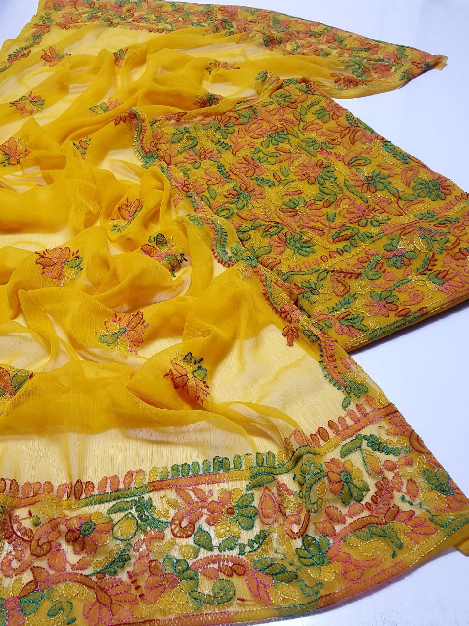 Hand Embroidery 🪡🧵ملتانی کڑھائی