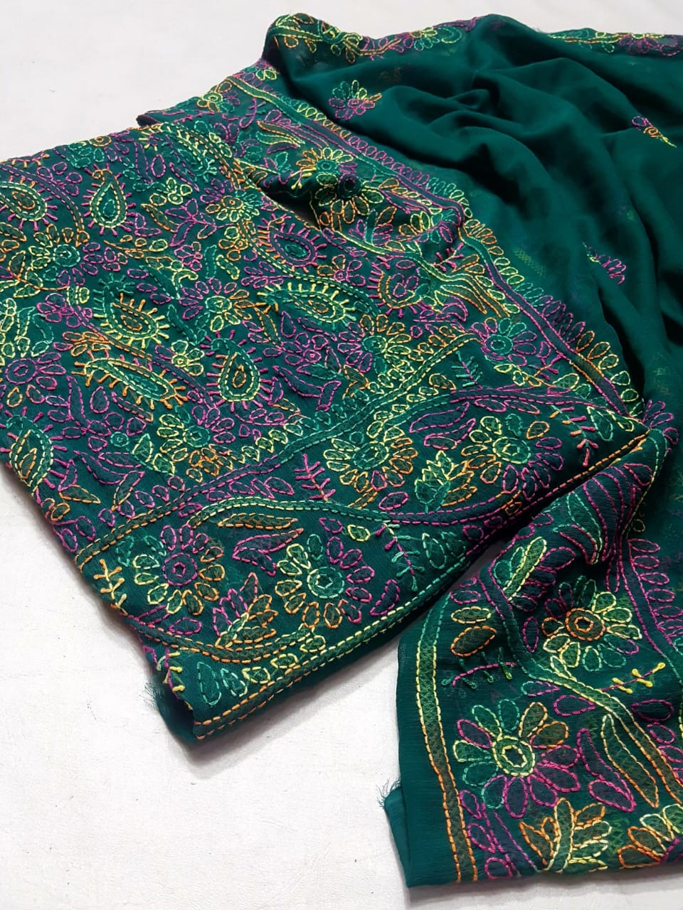 Hand Embroidery 🪡🧵ملتانی کڑھائی